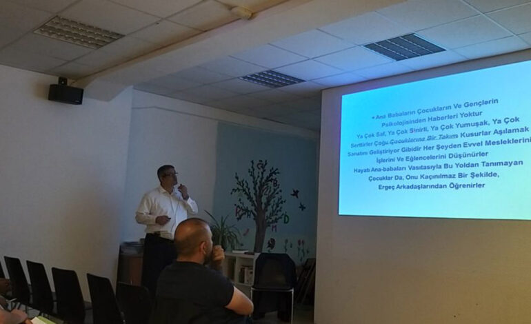 Kindererziehung-Seminar mit Dr. İsmail Yavaş: Wertvolle Tipps für Eltern